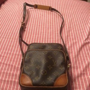 Louis Vuitton crossbody bag